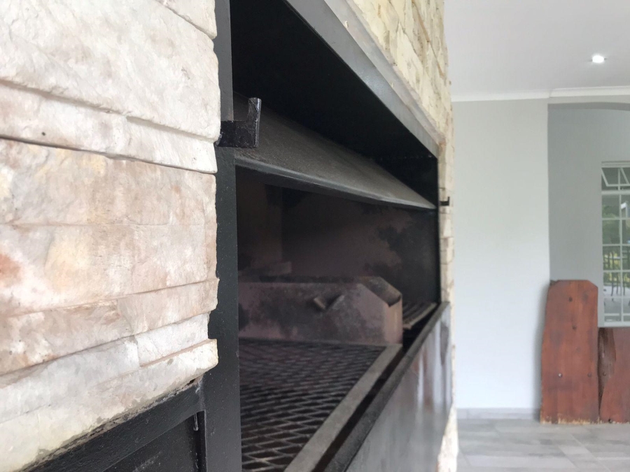 5 Bedroom Property for Sale in Protea Park North West